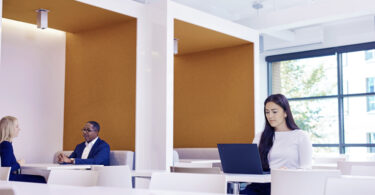 Wealth Managers in Canada; Skills, Salary and Career path